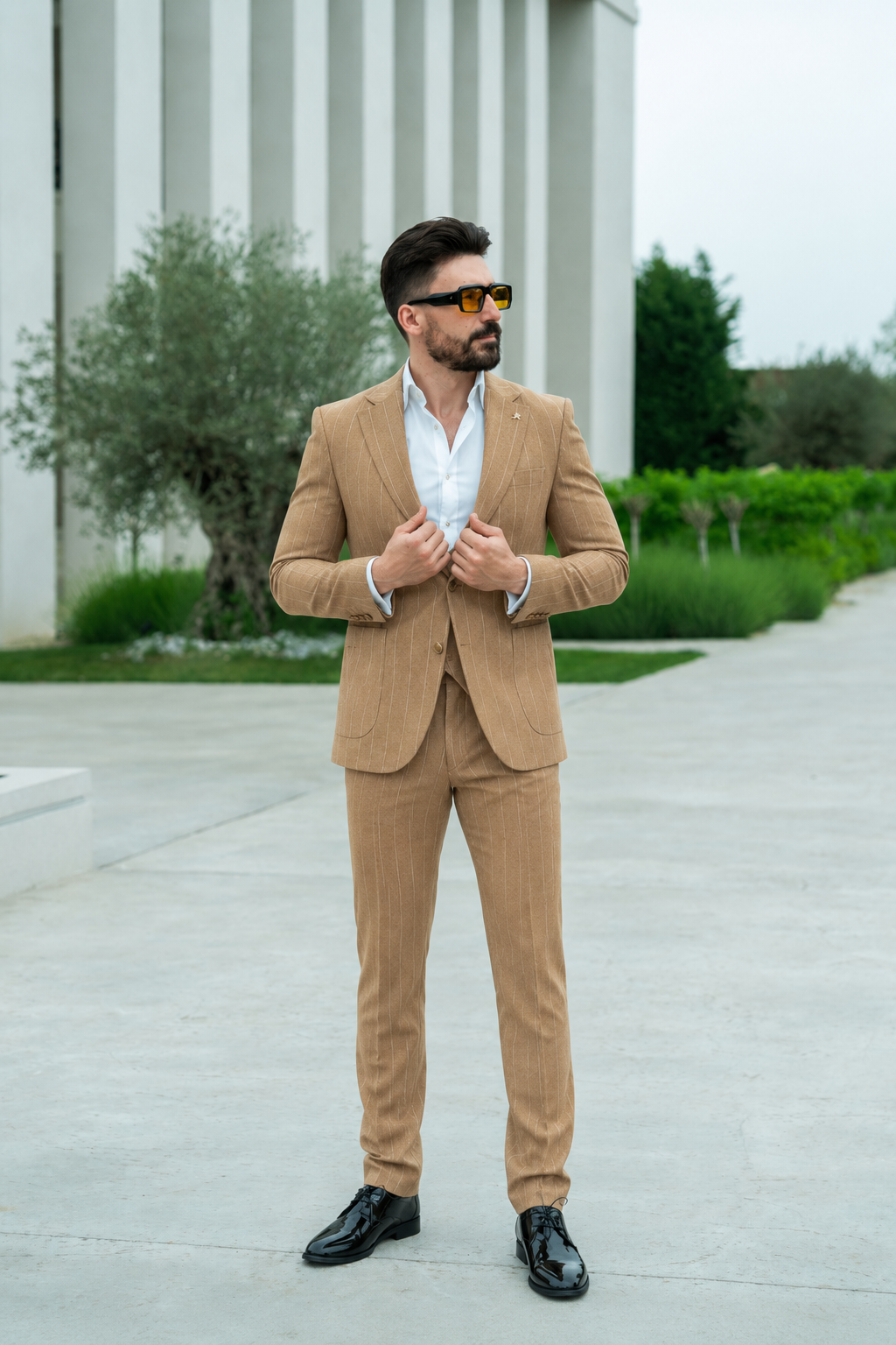 Costum Bruno crem