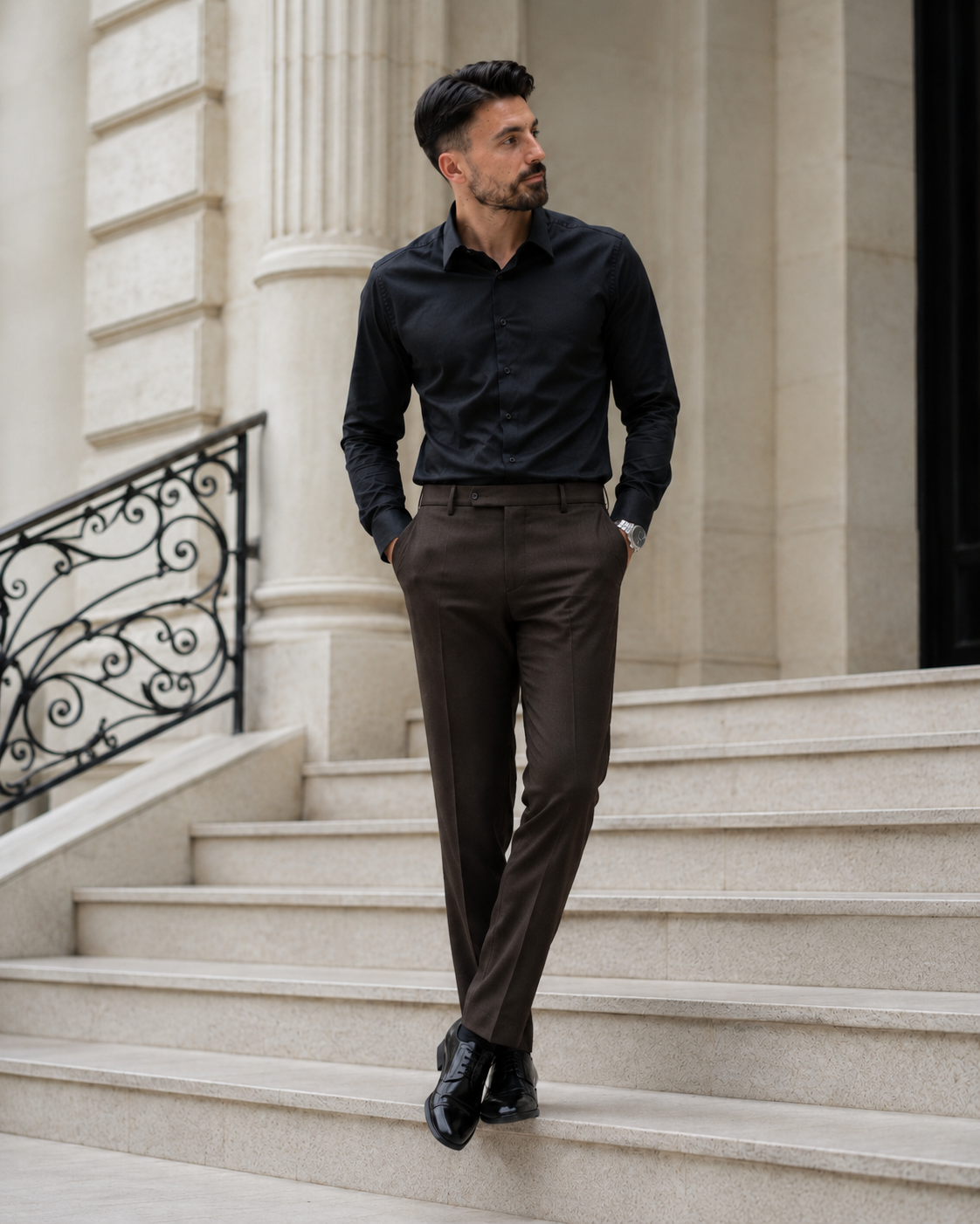 Pantaloni Timeless maro
