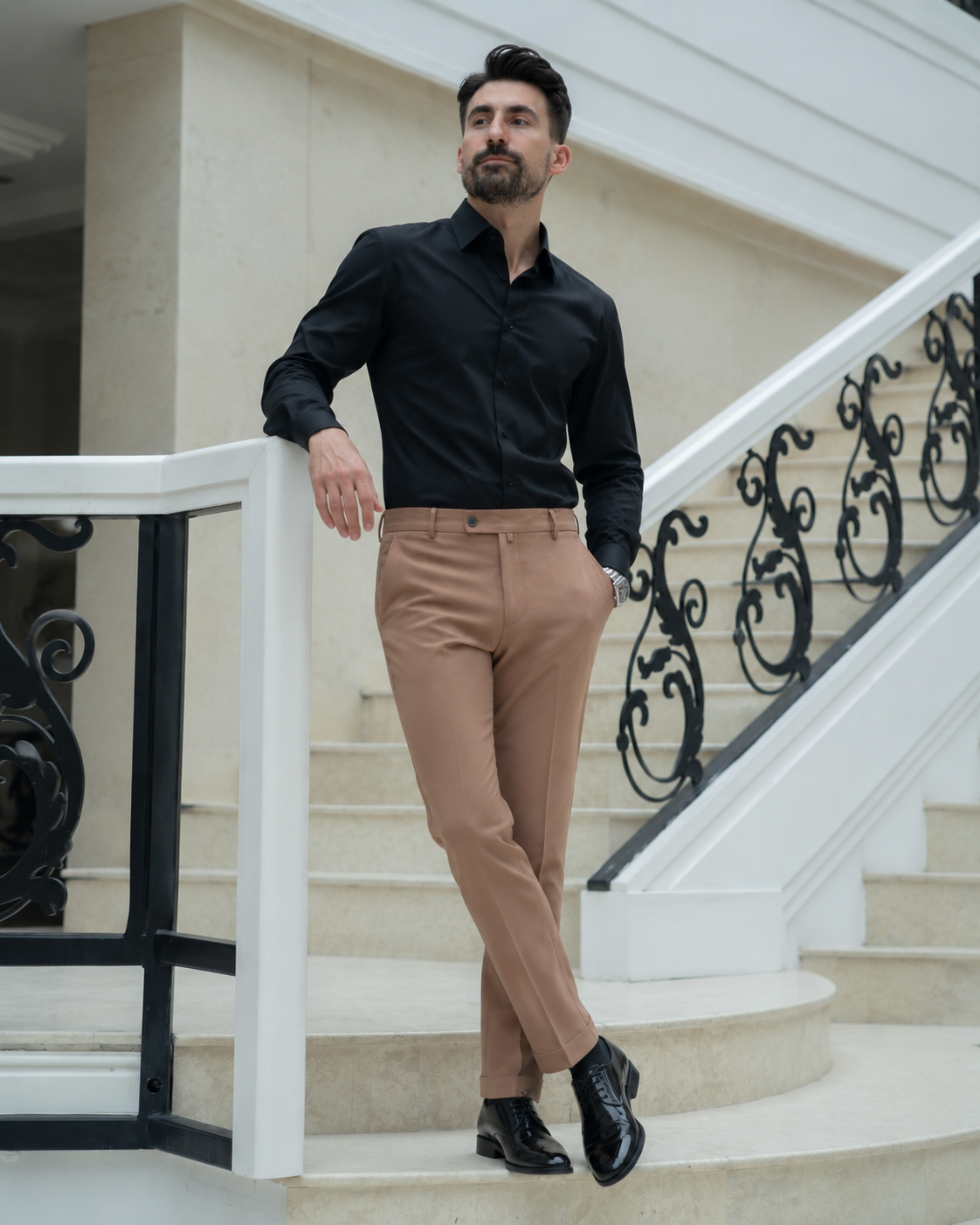 Pantaloni Timeless maro deschis