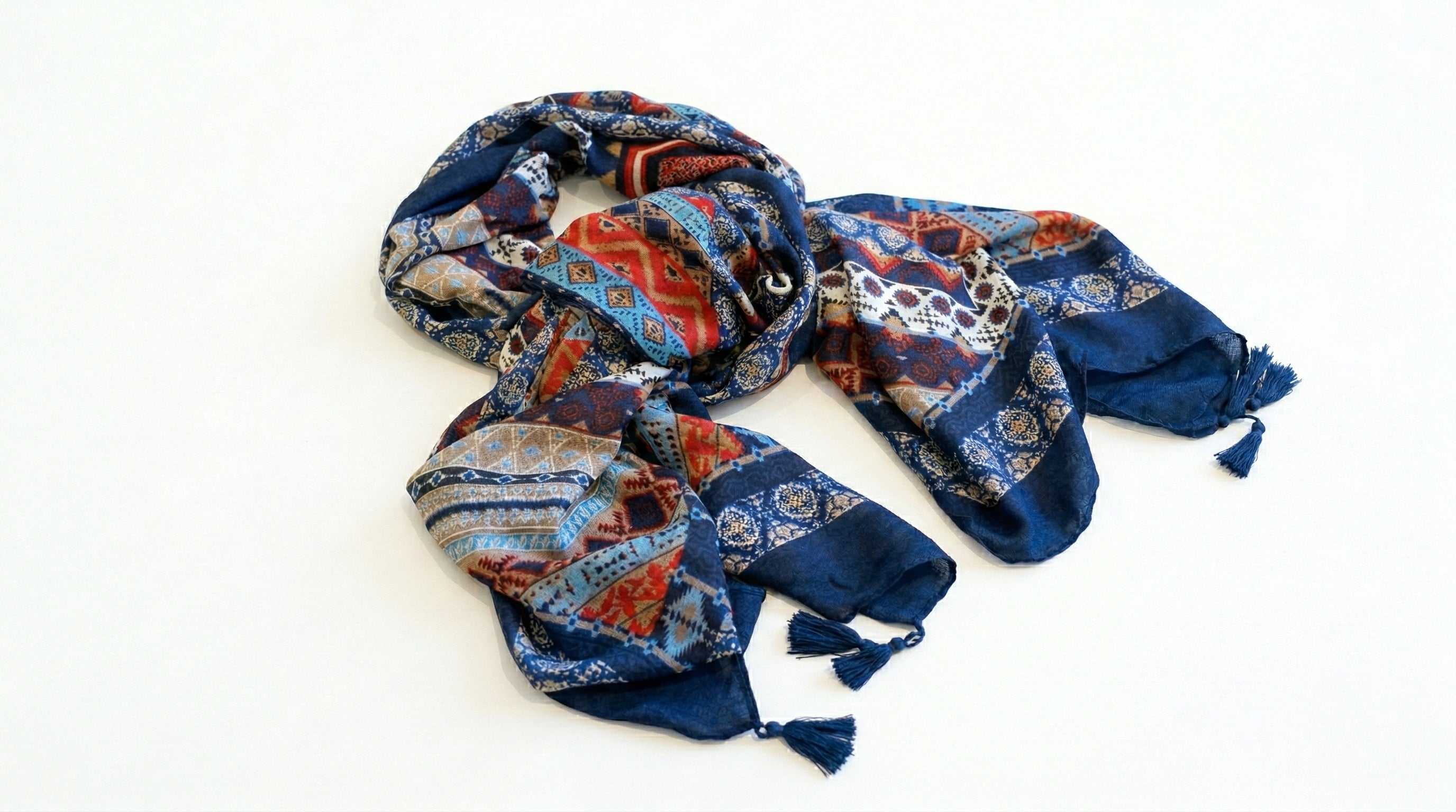 Eșarfă bluemarin cu model